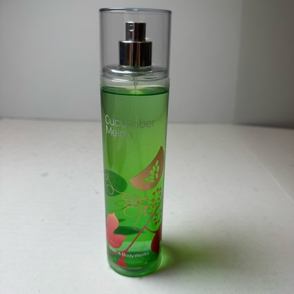 Bath & Body Works | CUCUMBER MELON Body Mist Spray - 8 oz - Picture 1 of 3